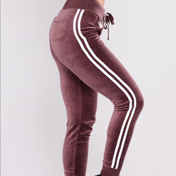 BLACK velour joggers - Picture 2 of 3